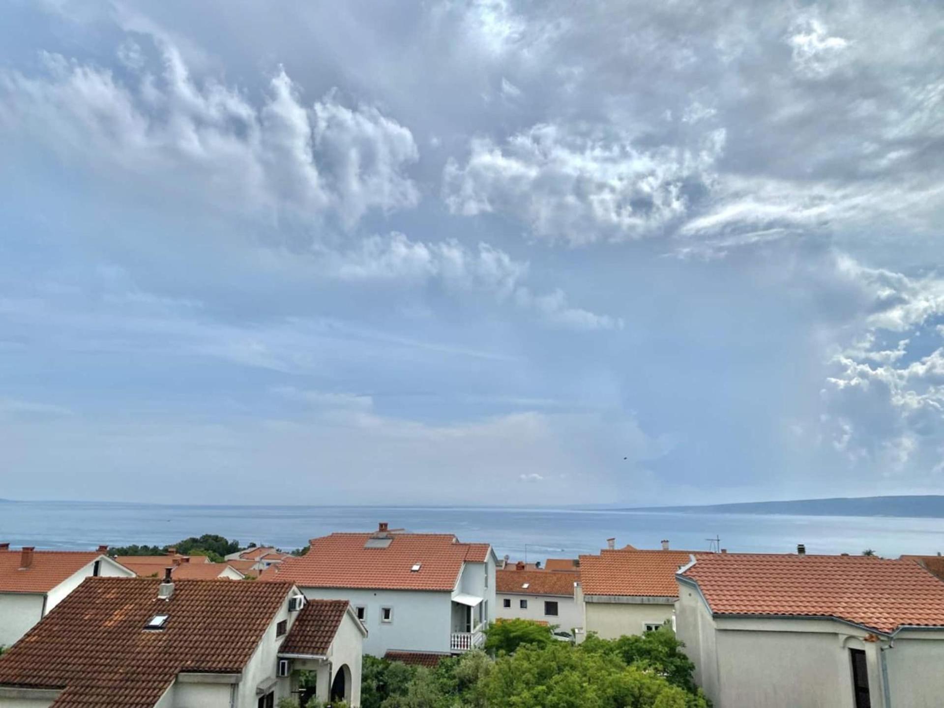 Family Apartments Viva Close To The Beach Krk Town Exterior foto