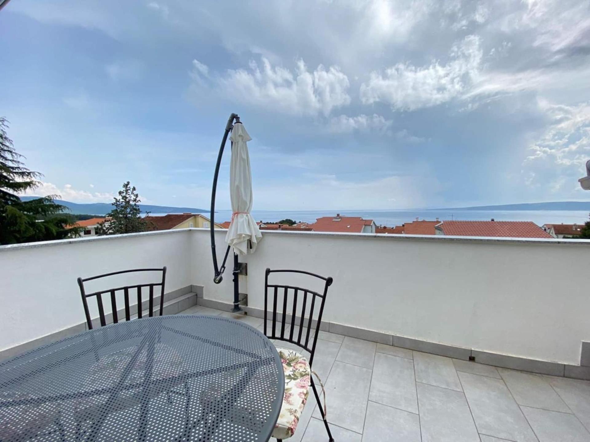 Family Apartments Viva Close To The Beach Krk Town Exterior foto